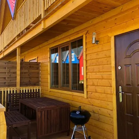 Деревянный коттедж Hippalos