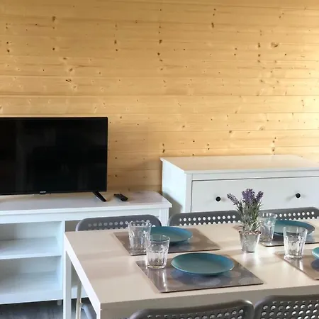 Деревянный коттедж Hippalos