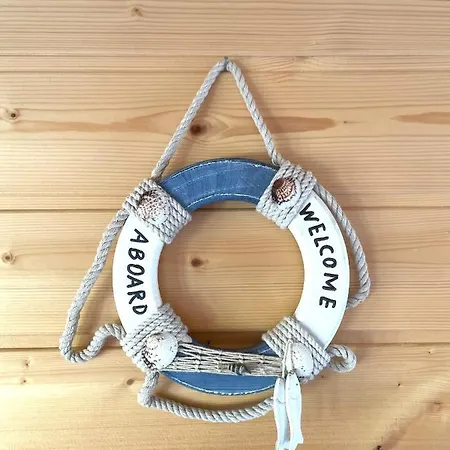 Деревянный коттедж Hippalos *